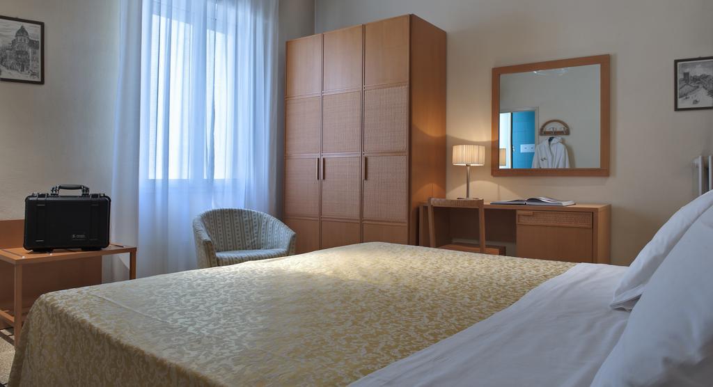 Hotel Terme Bologna アーバノ・テルメ 部屋 写真